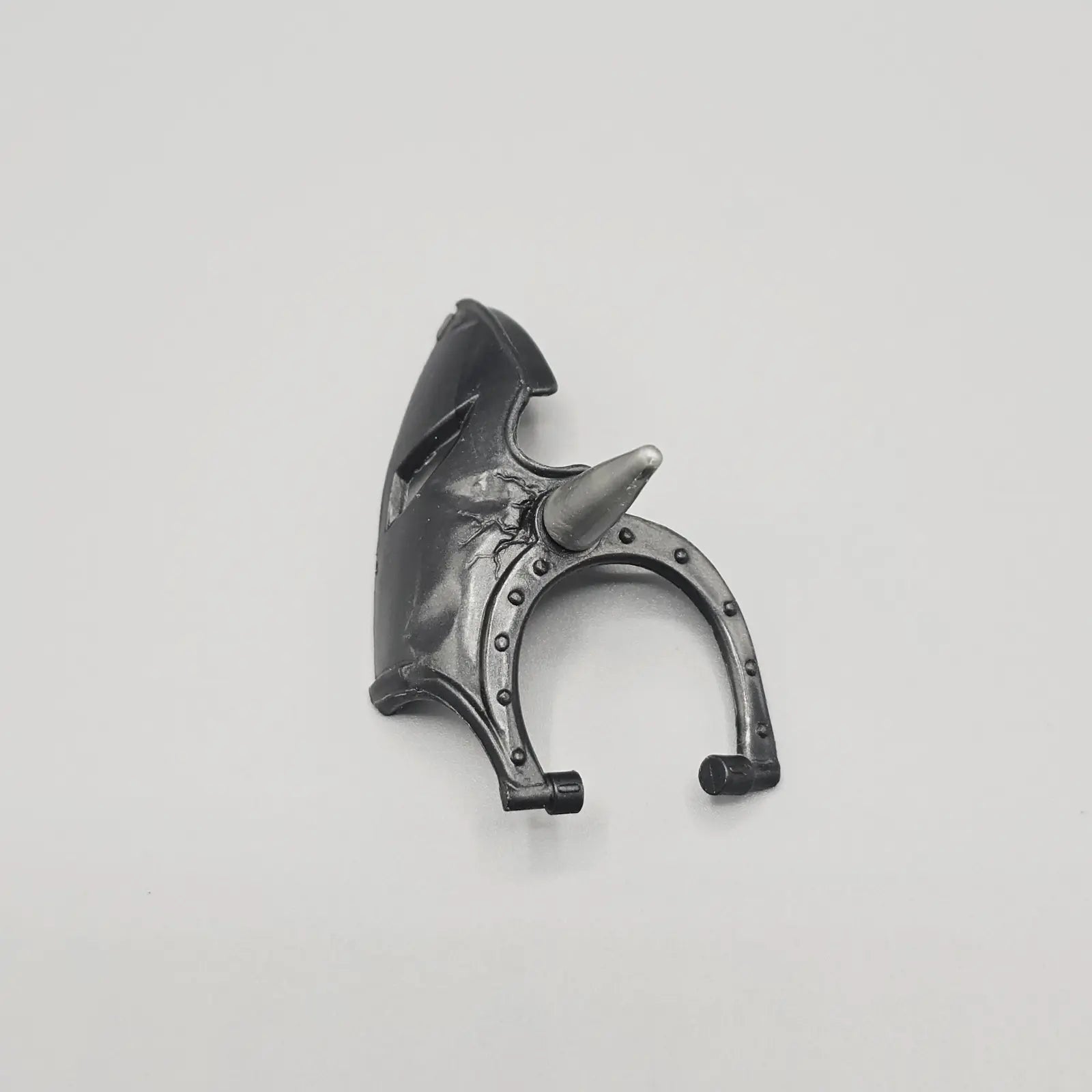 Helmet part for King Arthur and the Knights Of Justice 1992 action figure