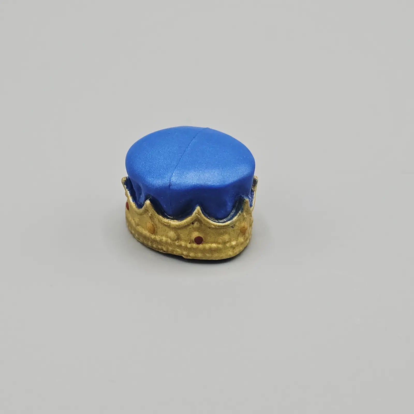 Crown accessory for 2003 Jakks Pacific Jerry The King Lawler action figure